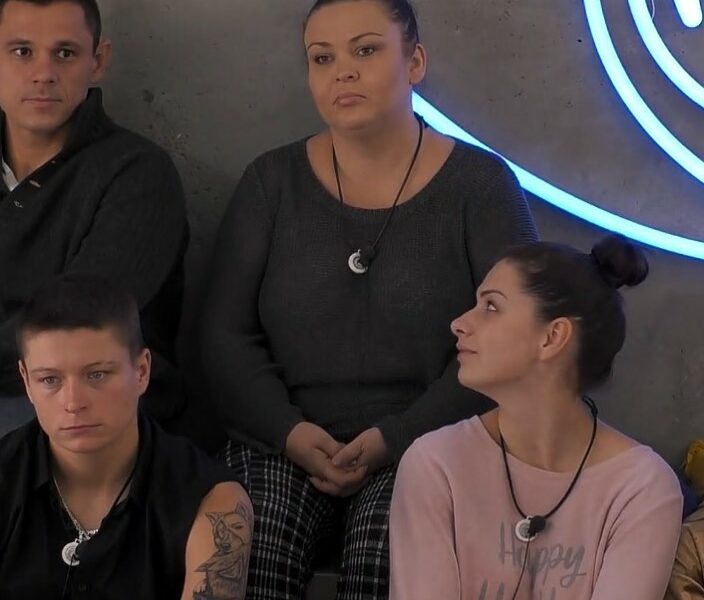“Big Brother 2” Kasia chce opuścić program!? Nie radzi sobie z odpadnięciem bliźniaczki!