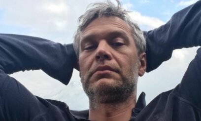 Michał Żebrowski pokazał się bez ubrań. Odważny film aktora