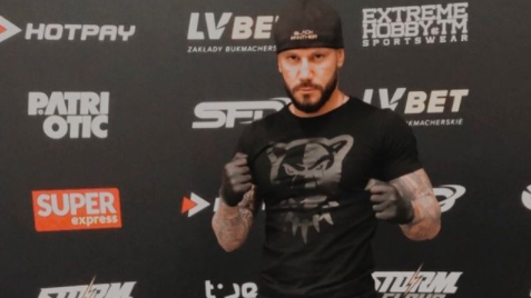 Dawid Ambroziak: [wiek, Ex na plaży, Fame MMA, Instagram]