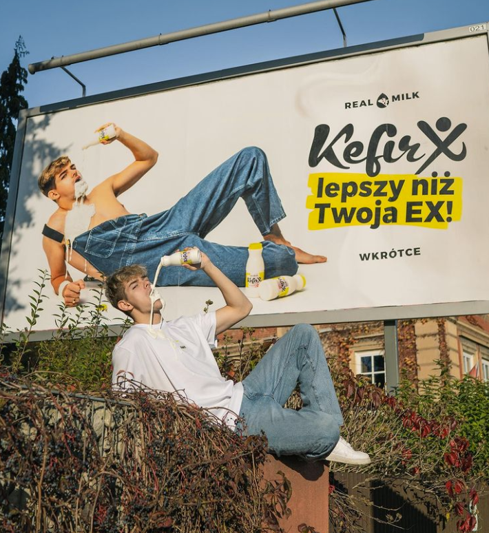 Patecki z Ekipy reklamuje kefir kefrix