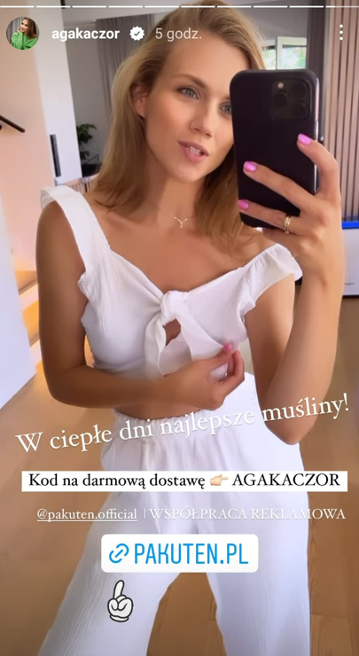 Agnieszka Kaczorowska i jej muślinowy komplet