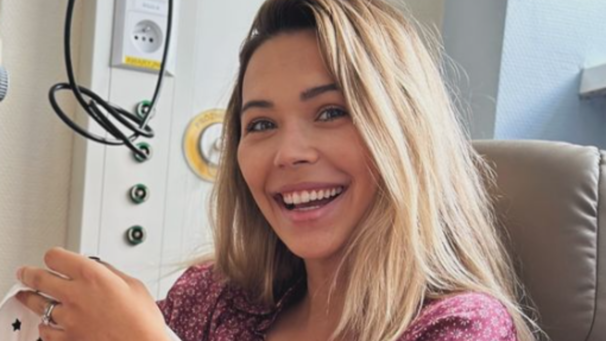 Sandra Kubicka chwali się szczupłą figurą w bikini: “Jeszcze trzy tygodnie temu nosiłam synka w brzuchu”