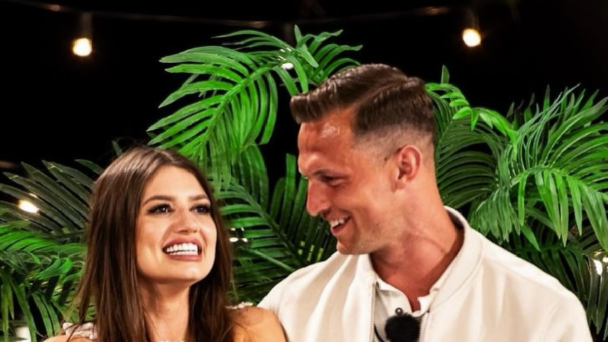 “Love Island 9”: Finaliści reality-show zostaną rodzicami? Już wszystko jasne!