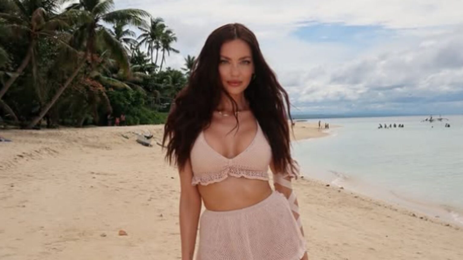 Zmiana zasad w Hotelu Paradise.