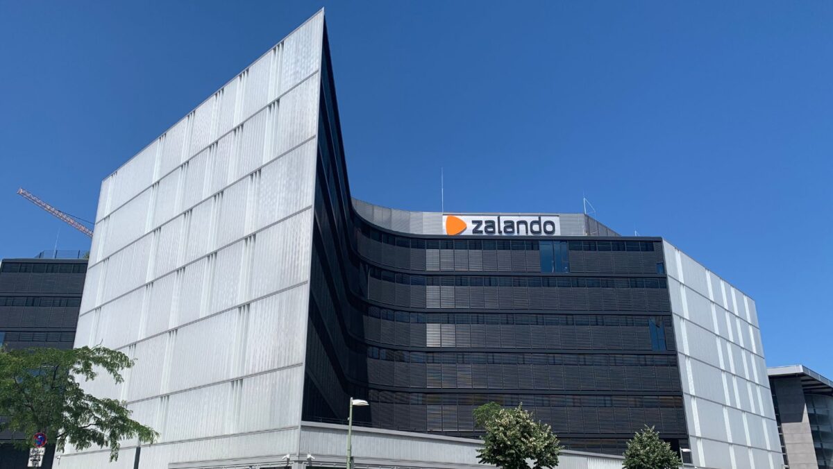 Zalando - nowa polityka zwrotów.