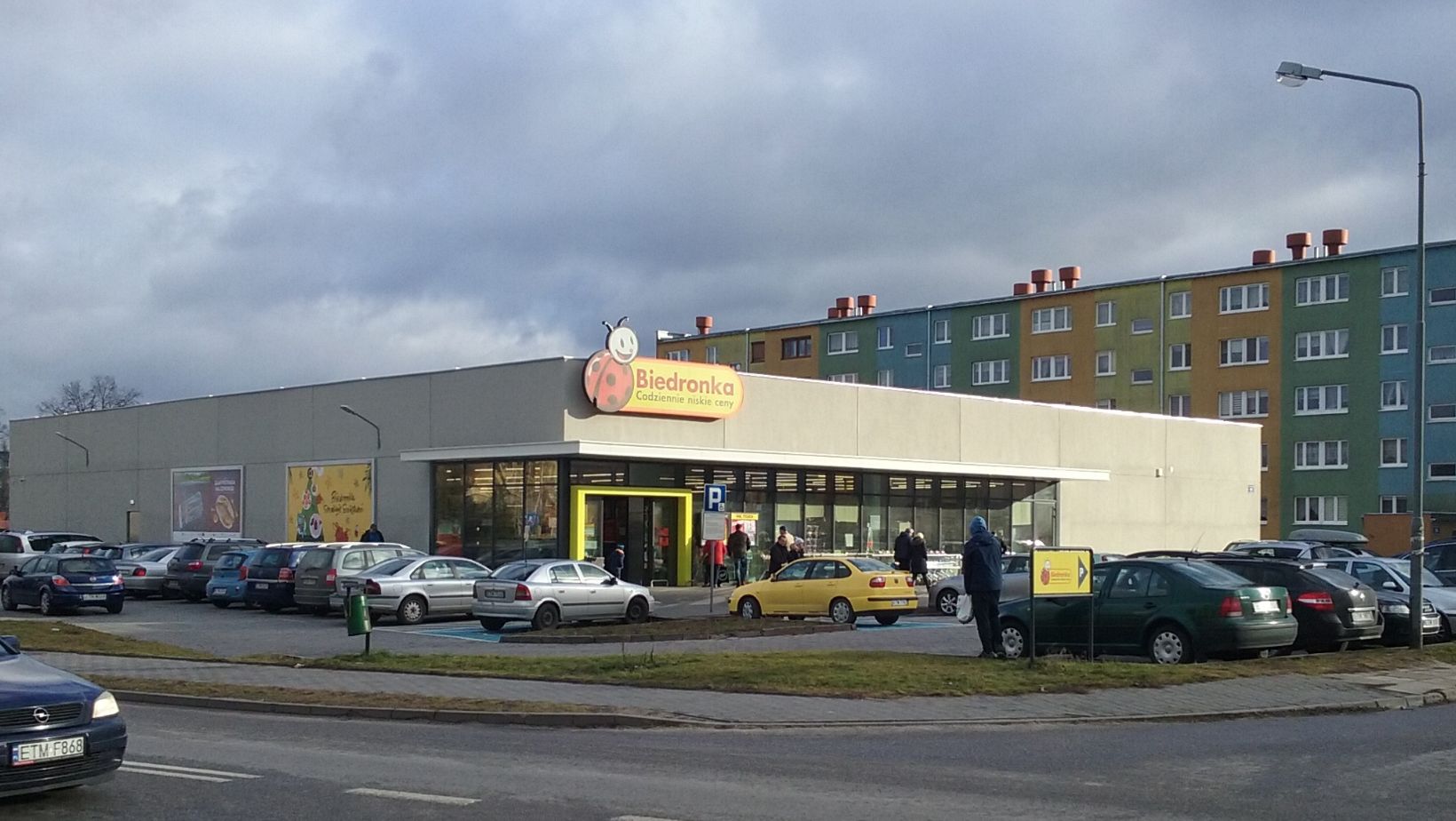 Groźna bakteria w Biedronce! GIS bije na alarm! Sprawdź, czy masz ten produkt