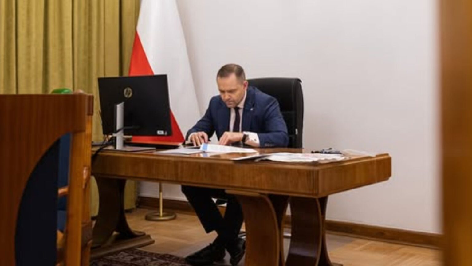 Nawrocki i kolejne weto.