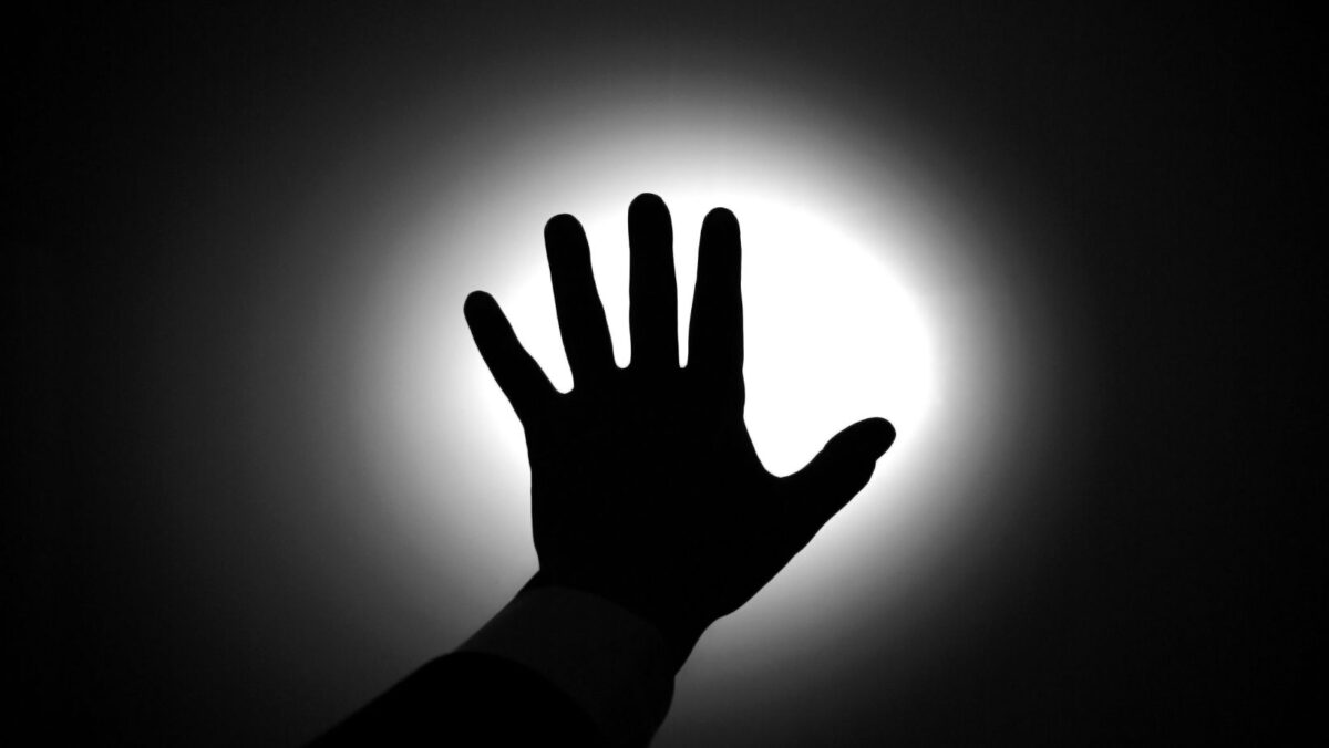 Nie żyła przez 8 minut. Teraz opowiada o spotkaniu z „innym światem”