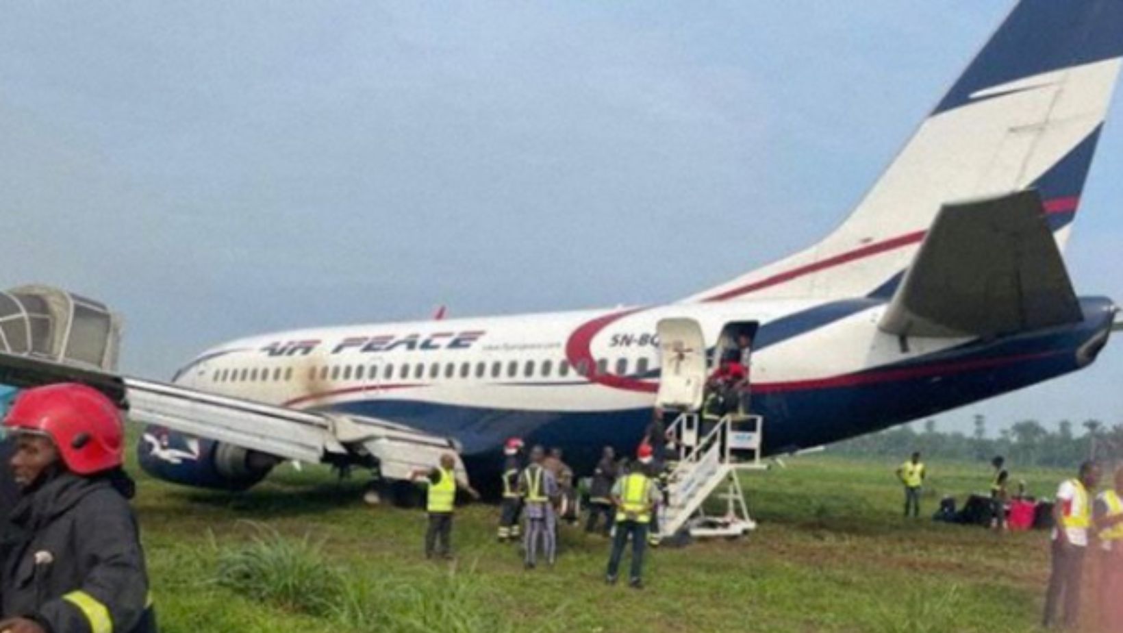 Boeing 737 z 103 osobami na pokładzie wypadł z pasa. Piloci nietrzeźwi