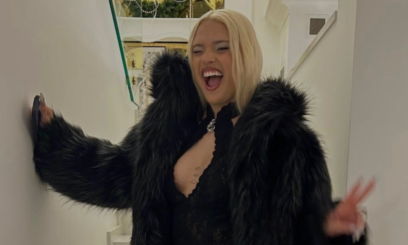 Sara James szokuje! Platynowy blond i odważna sukienka studniówkowa rozpętały burzę