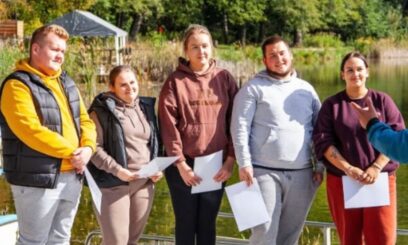 Tak dziś wyglądają Kanapowcy.