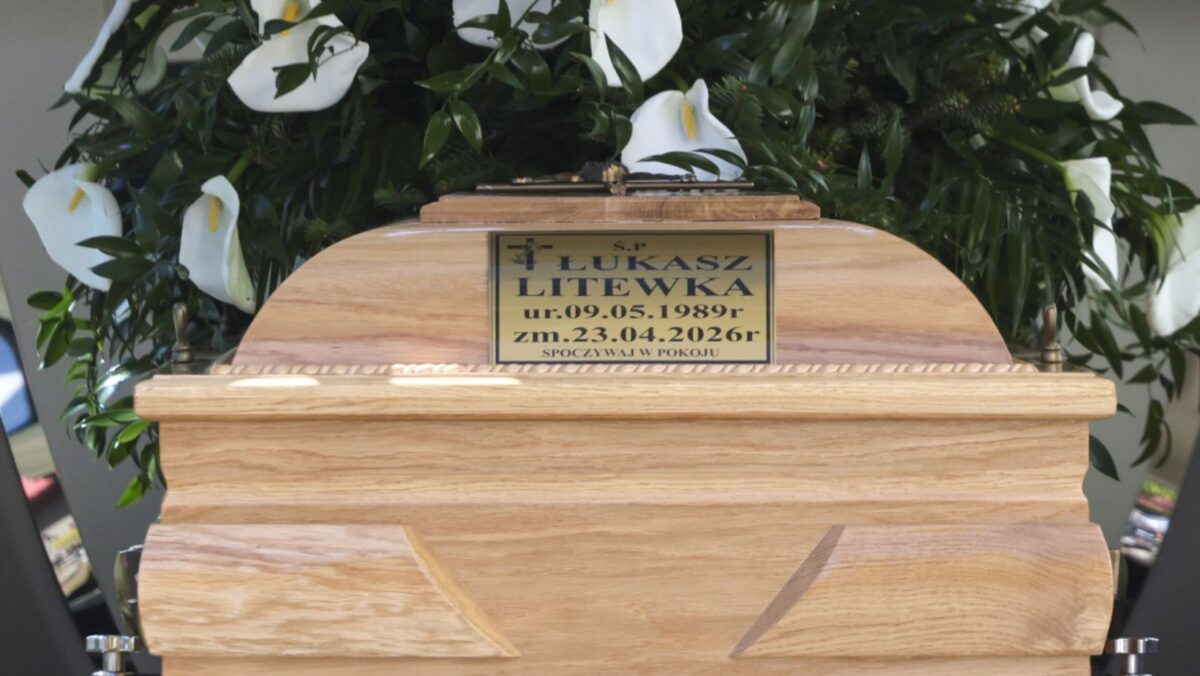 Ostatnie pożegnanie Łukasza Litewki. Wstrząsające obrazy z Sosnowca