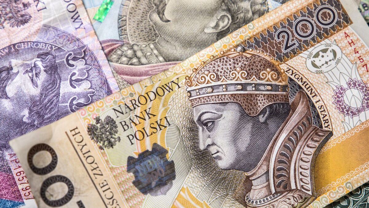 800 plus w lipcu 2026. Nowe terminy wypłat od ZUS. Część rodziców dostanie pieniądze wcześniej