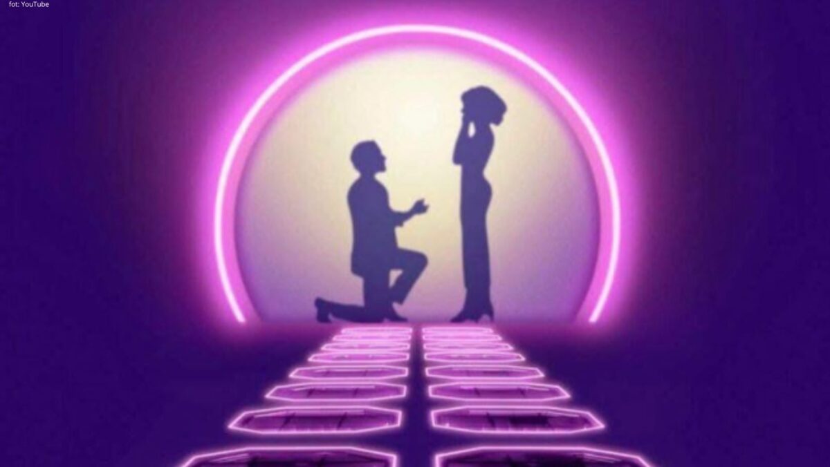 „Love Is Blind