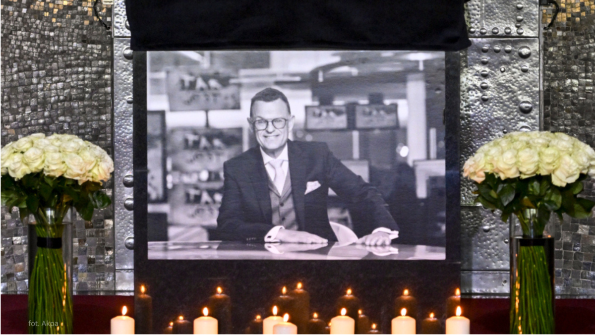 Tłum pożegnał Andrzeja Morozowskiego na Powązkach. Odczytano list żony