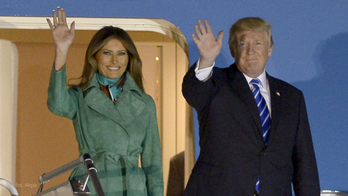 Trump obiecał 5 tys. dolarów każdemu dorosłemu Amerykaninowi. Postawił jeden warunek