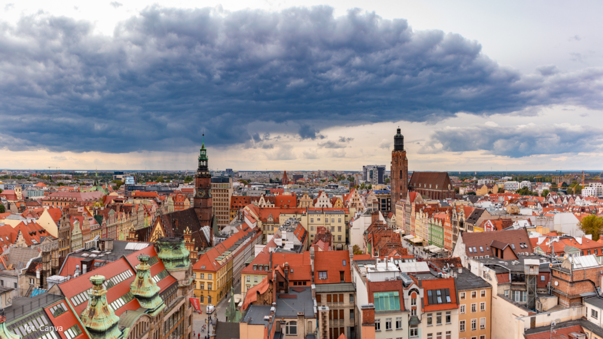 Paraliż Wrocławia. Tysiące mieszkańców musiało opuścić domy