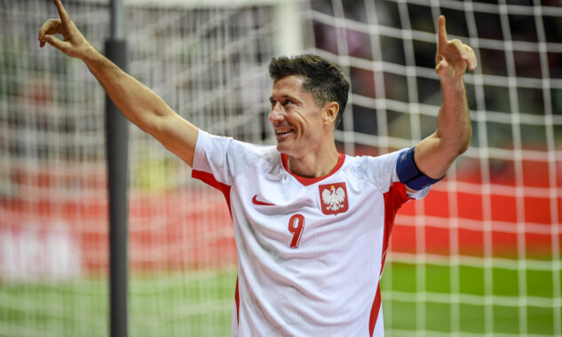 Robert Lewandowski opuścił zgrupowanie dzień po hat-tricku. Wiadomo, gdzie teraz zagra